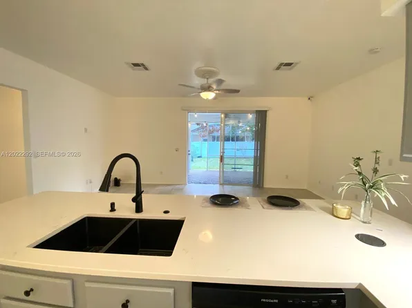 3837 Fallscrest Cir, Clermont, FL 34711