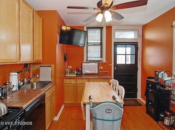 3rd image of 609 Washington Blvd APT 2W