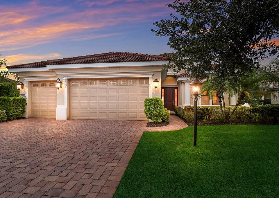 1st image of 15403 HELMSDALE PLACE