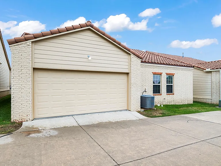 3742 W Austin St — Photo 23