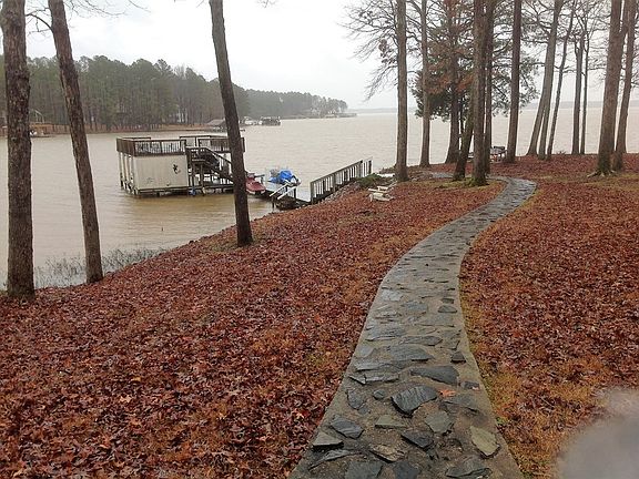 5th image of 123 Waterway Dr