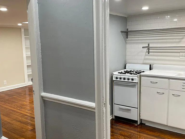 717 Park Ave #4F — Photo 7