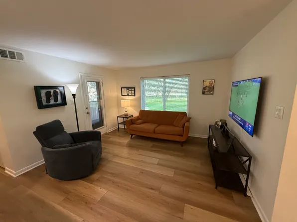 8210 Bent Tree Rd APT 143, Austin, TX 78759