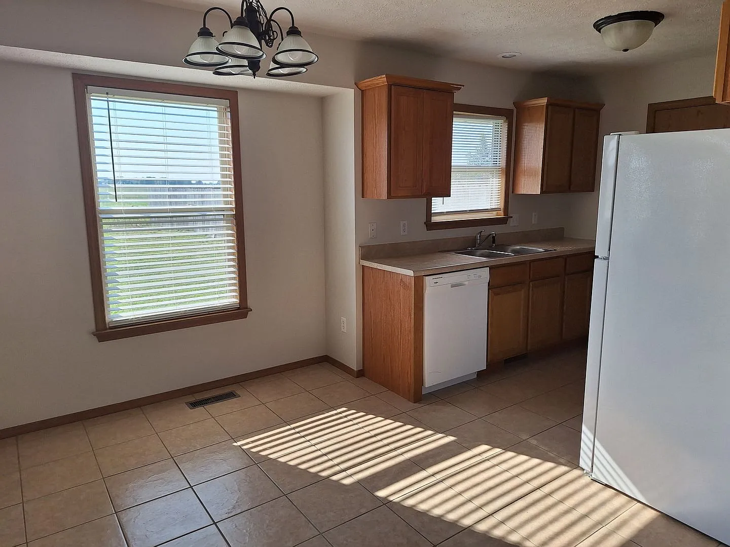 Available Mid November 2026 - The Rivers, Ozark Mo — Photo 4