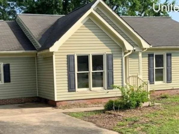 408 Renee Dr, Goldsboro, NC 27534
