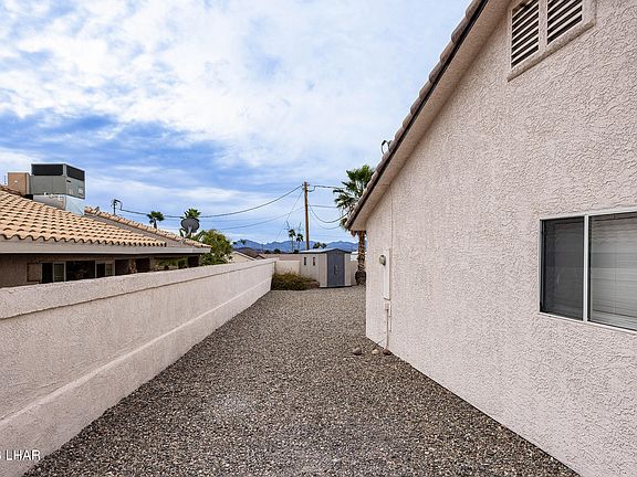 5th image of 3409 Tarpon Dr