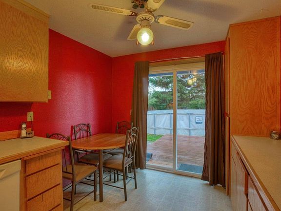 5th image of 110 Eagle Glen Ct