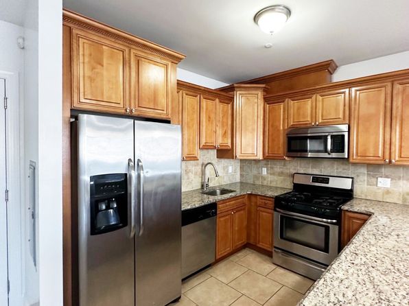 422-430 68th St #405