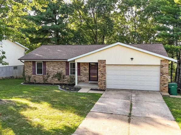 1905 Parkton West Dr, Barnhart, MO 63012
