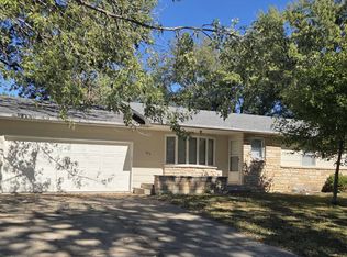 103 Melody Ln, Salisbury, MO 65281