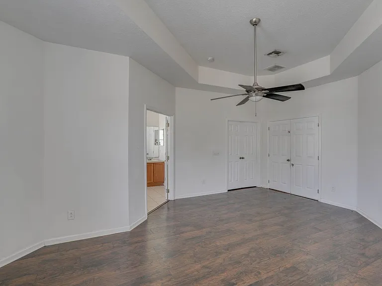 4977 Pall Mall St W — Photo 13