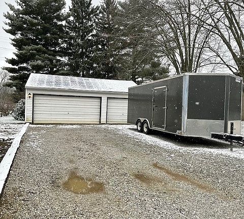 3rd image of 765 Silvercrest Dr