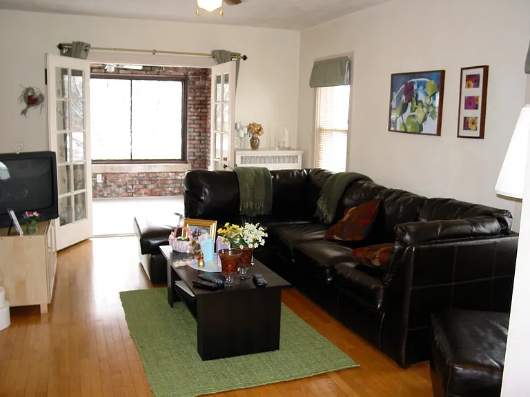 910 E Dayton St #2 — Photo 7