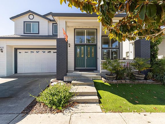 3rd image of 8119 Luisa Way