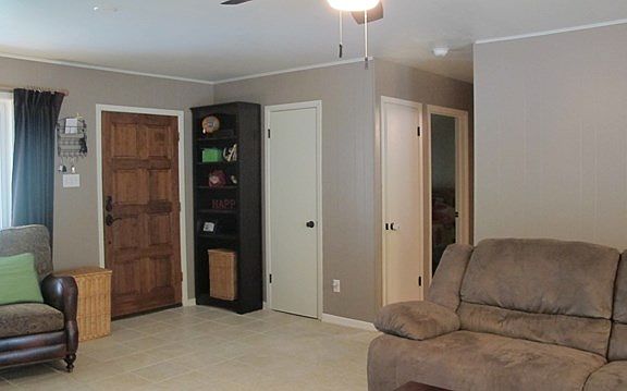 4th image of 302 Earl Dr