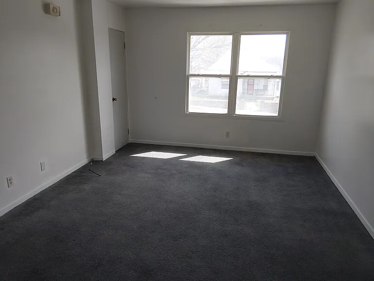 303 S State St #2-C — Photo 19