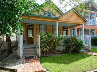 7727 Oak St, New Orleans, LA 70118