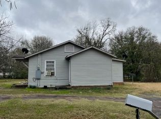 325 Walnut St, Naples, TX 75568