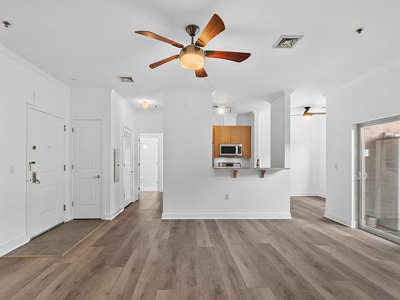 3rd image of 172 Culver Ave APT 206