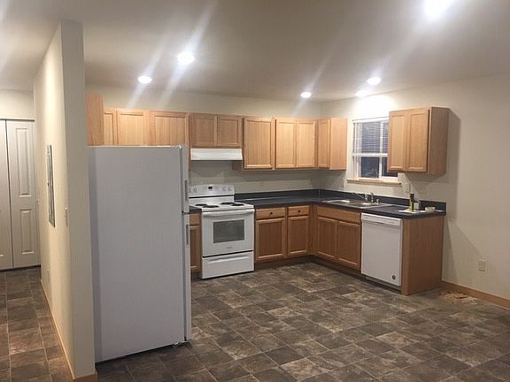 2nd image of 625 N Forest St #629-101