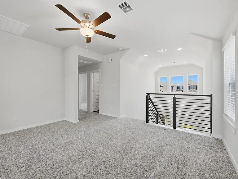 1053 Lilly Ln — Photo 36