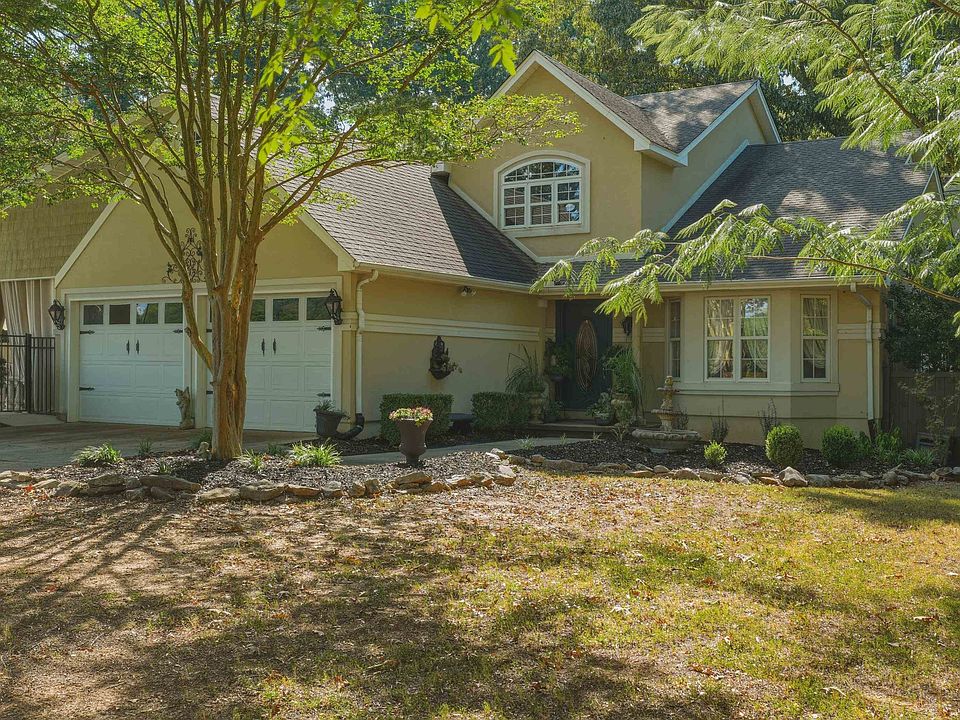 1st image of 3721 Bainbridge Rd