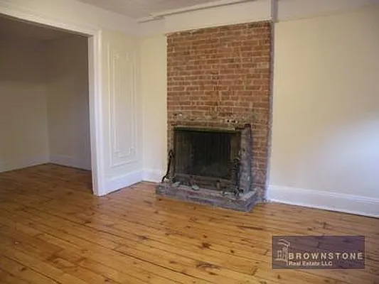 Rented by Brownstone Real Estate | media 28