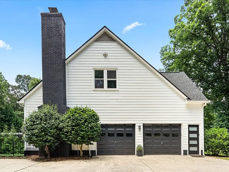 11917 Shady Oak Ct — Photo 16