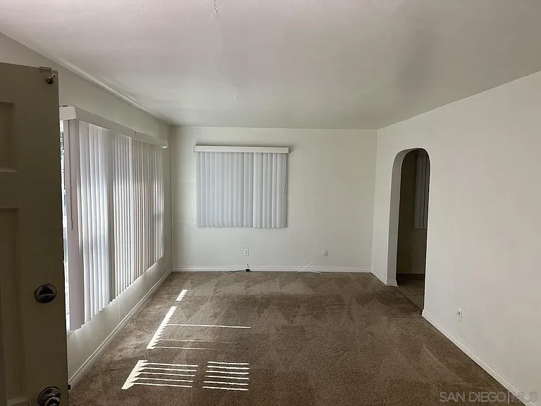 623 Prescott Ave — Photo 5