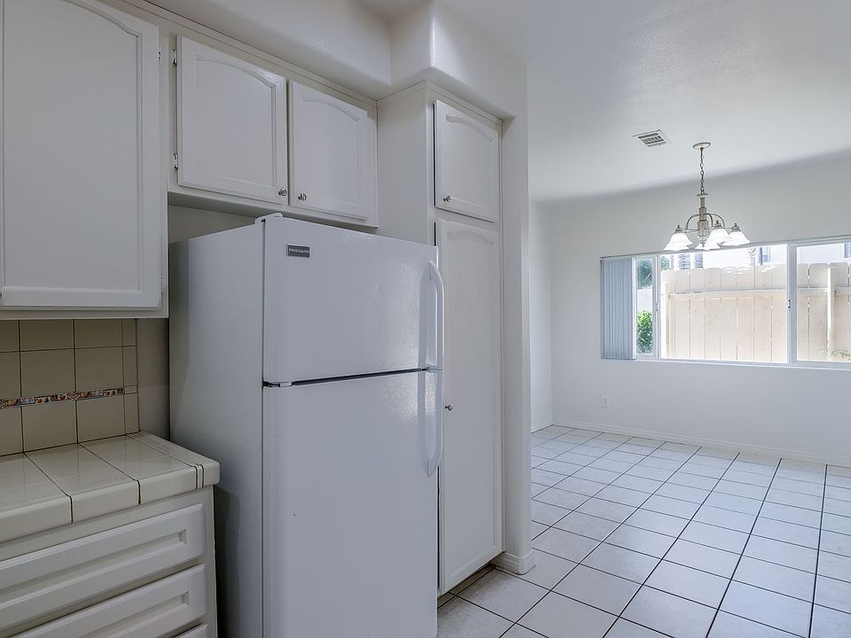 1st image of 242 Kennedy St #46312c2a9