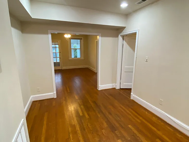 3426 W Grace St #5 — Photo 34