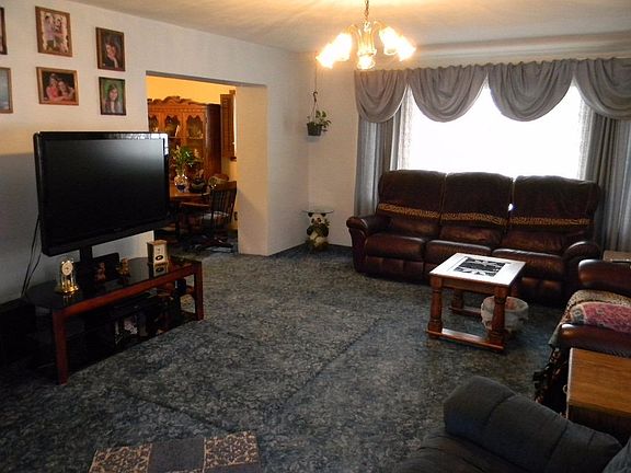 3rd image of 1201 Edmundson Dr