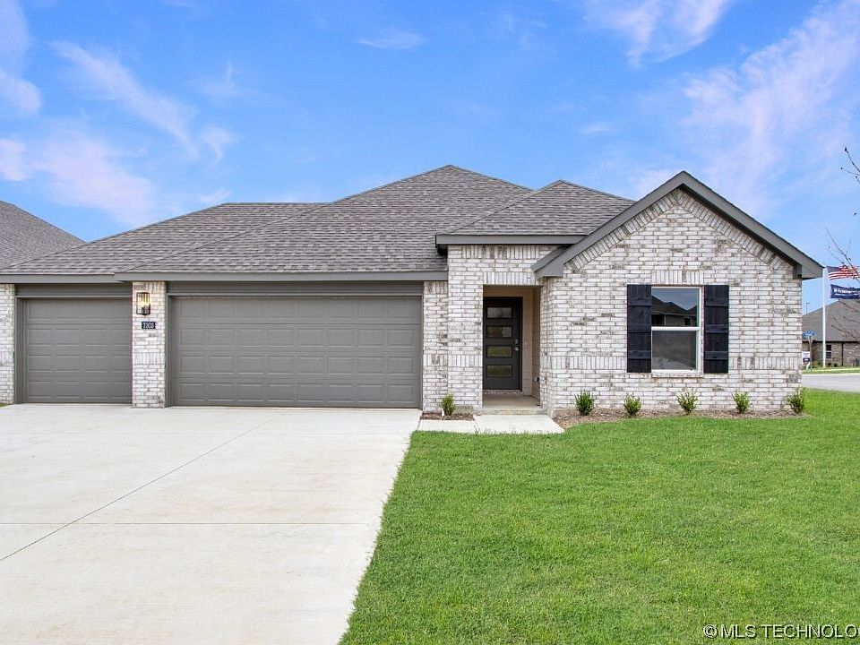 1st image of 7303 E Oakridge Ct