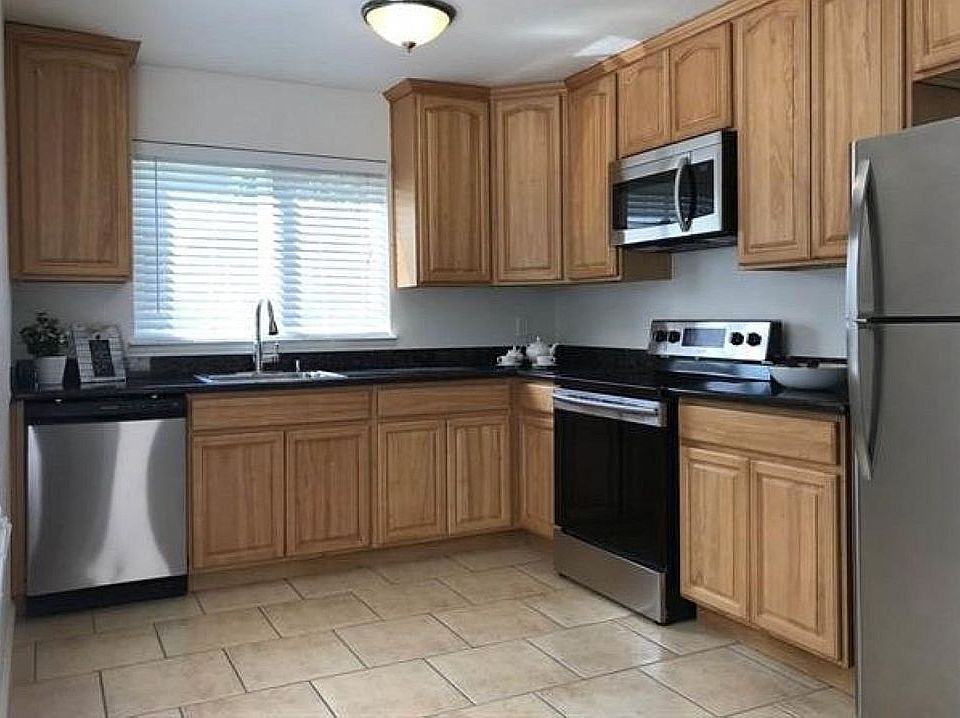 1st image of 128 El Capitan Ln