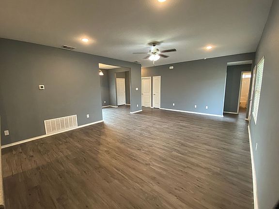 2nd image of 2564 Valley Forge Dr