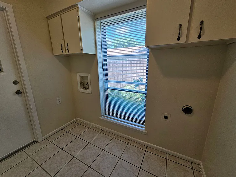 1302 Berkeley Dr — Photo 19