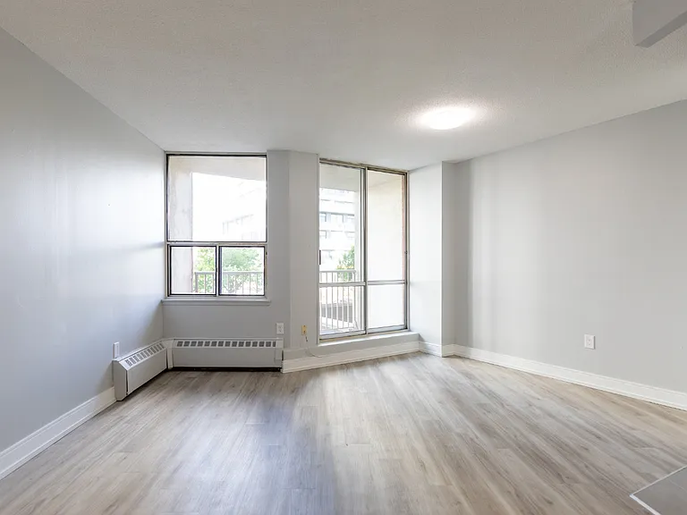 75 Eastdale Ave — Photo 32