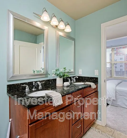 1975 N Grant St #610 — Photo 17