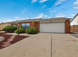 1517 Hummingbird Rd NE, Rio Rancho, NM 87144