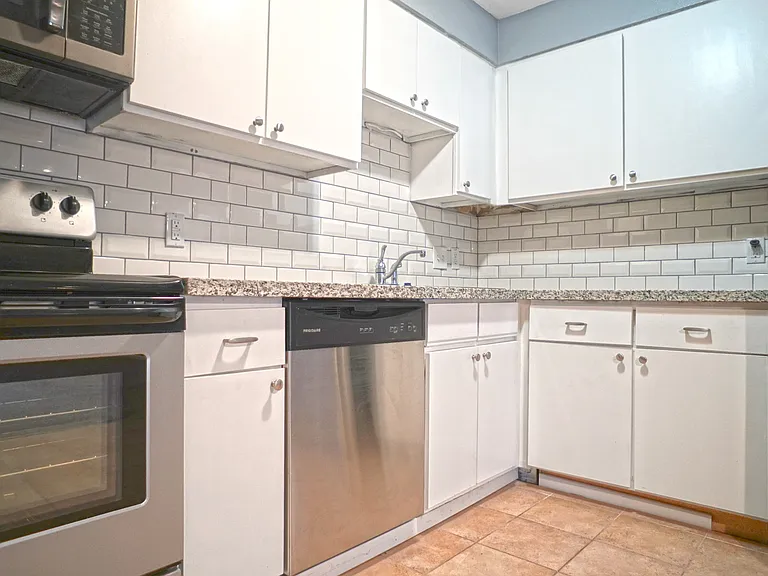 2575 S Syracuse Way #E205 — Photo 7