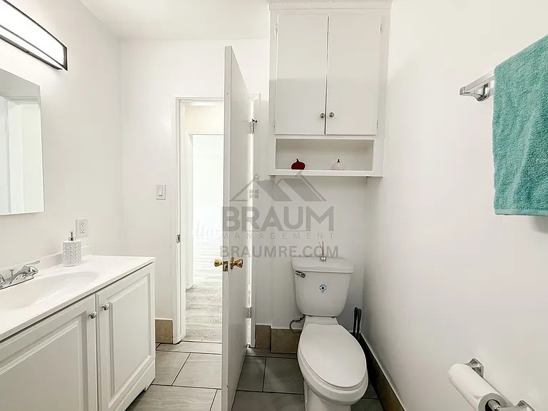 SEPULVEDA — Photo 14
