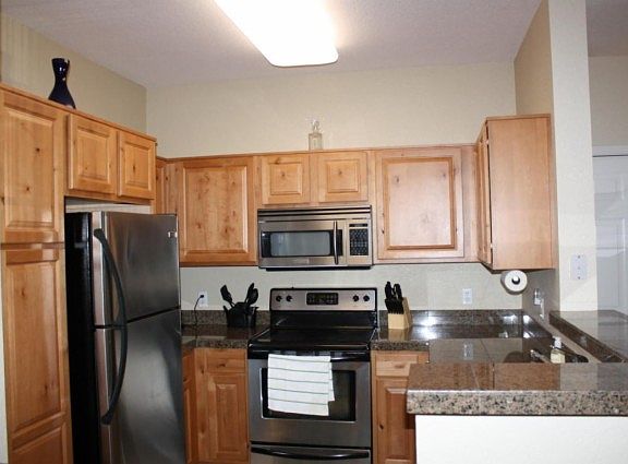 5th image of 1500 E Pusch Wilderness Dr