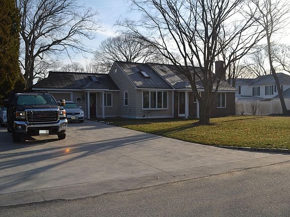 2nd image of 114 Woodstock Ln
