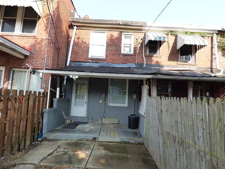 1134 Race St — Photo 20