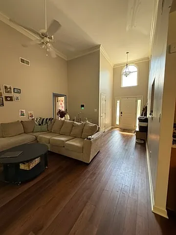 700 Forest Lakes Dr — Photo 2
