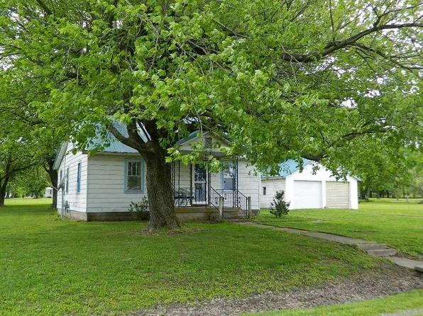 203 N Bond St, Sims, IL 62886