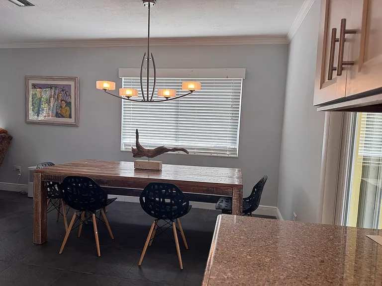 135 Peace Ave — Photo 17
