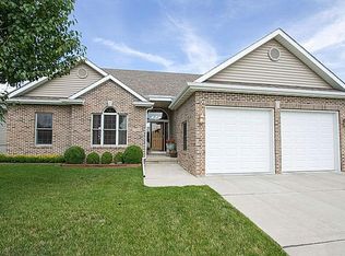 3108 White Oak Dr, Ames, IA 50014