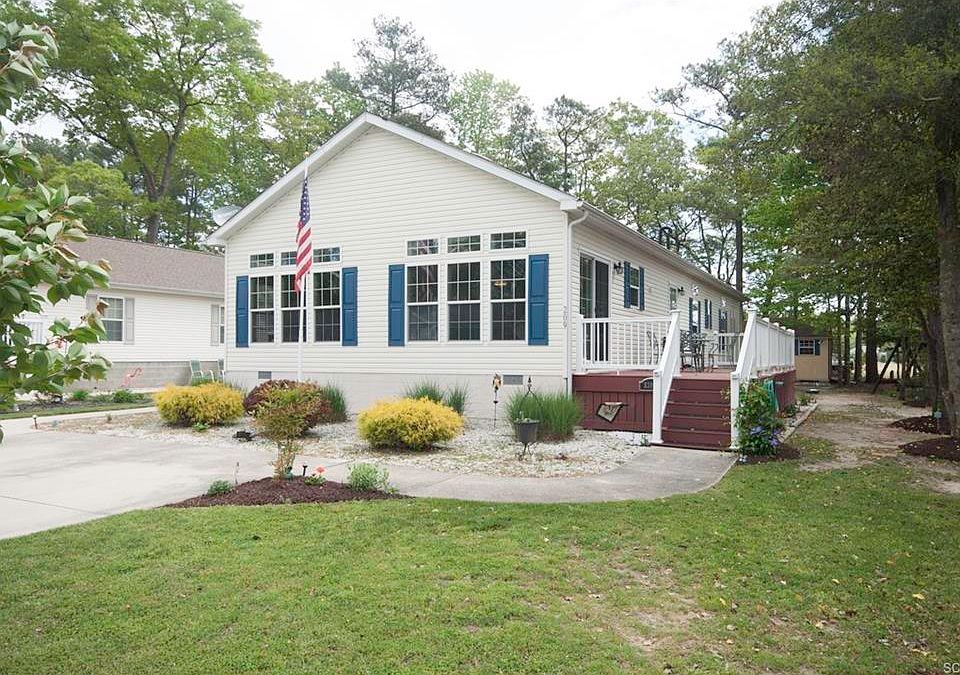 1st image of 33038 Surburban Blvd
