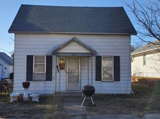 104 S Poplar St, Beloit, KS 67420